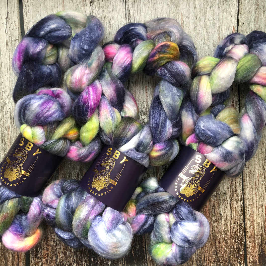 Merino / Bamboo / Silk Roving - Tesseract