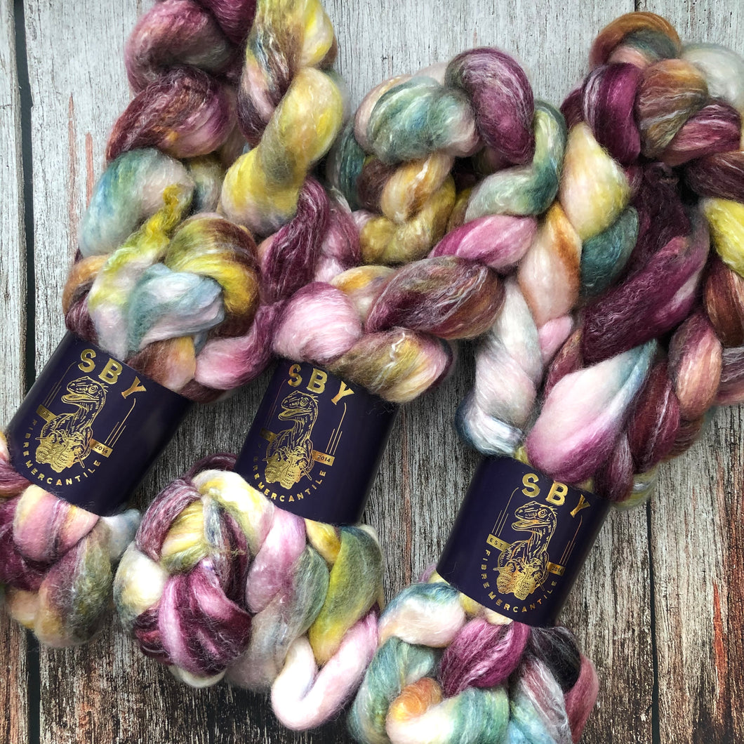 Merino / Bamboo / Silk Roving - Ilvermorny