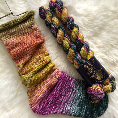 Deconstructed Fade Sock - Cair Paravel