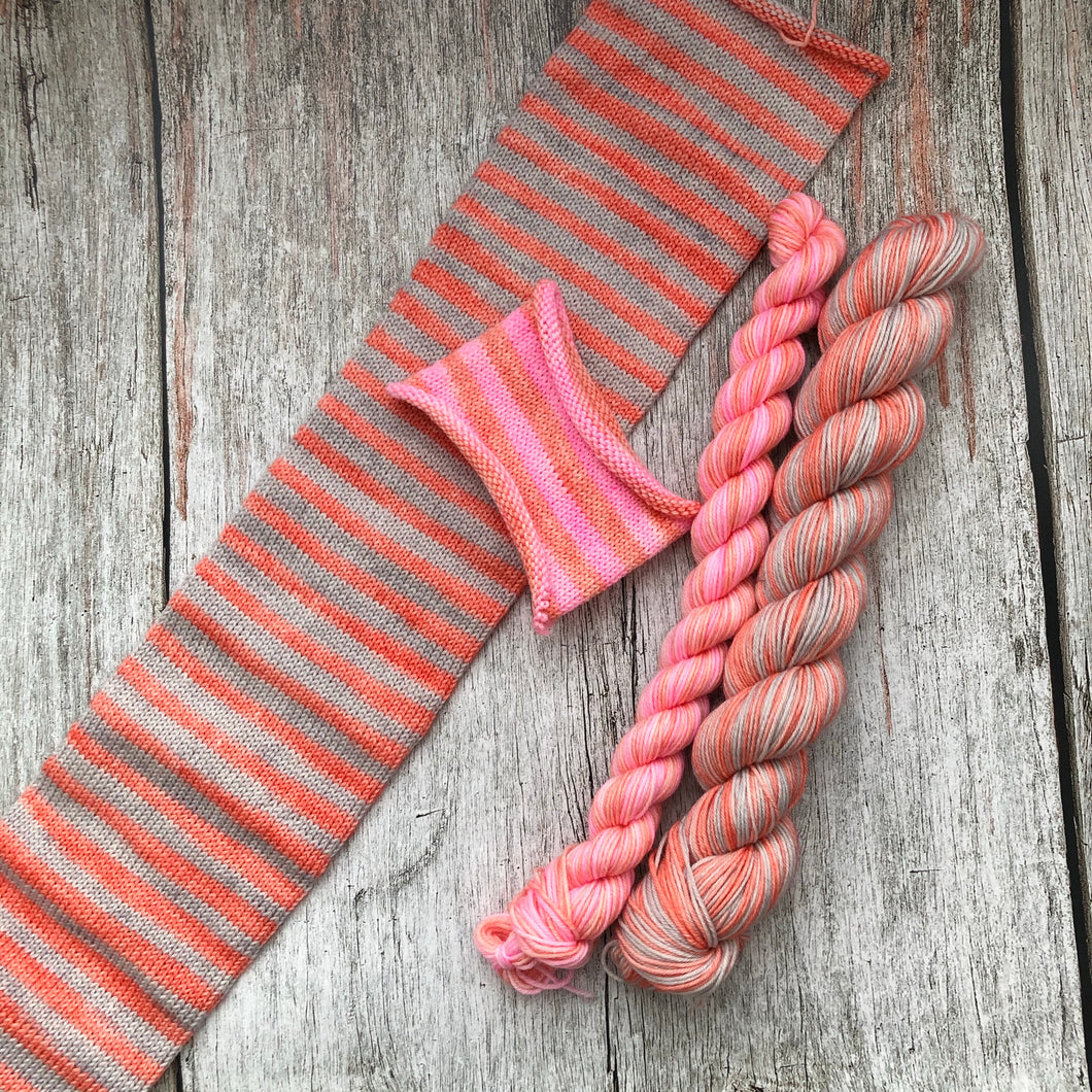 Sync Self-Striping Sock Sets w/ Striping Mini - On Cloud Wine