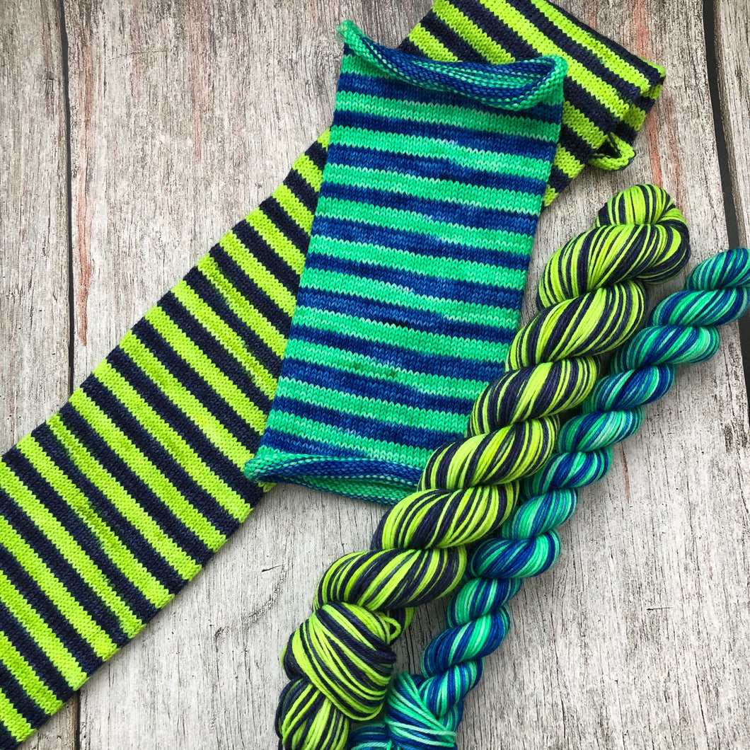 Sync Self-Striping Sock Sets w/ Striping Mini - Hermit Crab House Swap