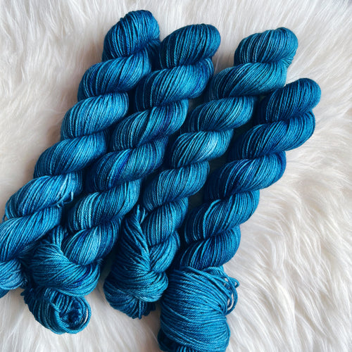 Wandering Worsted - Whalesfjord