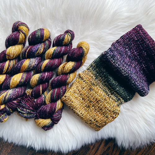 Deconstructed Fade Worsted - I See Neon Lights Whenever You Walk By